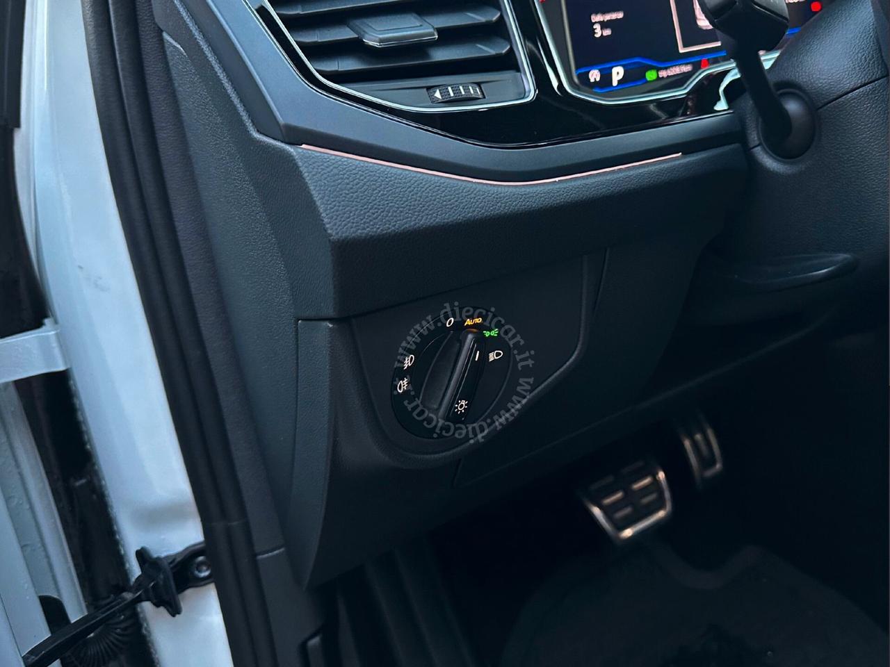 Volkswagen Taigo 1.0 TSI 115 CV DSG R-Line Plus TETTO MATRIX KEY-LESS