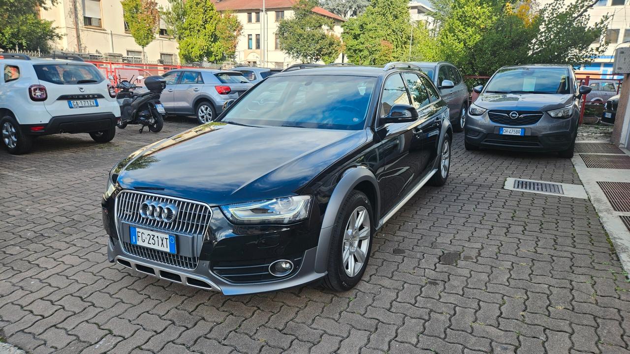 Audi A4 allroad 2.0 tdi Advanced 190c s-tronic NAVY-SED.RISC.PELLE