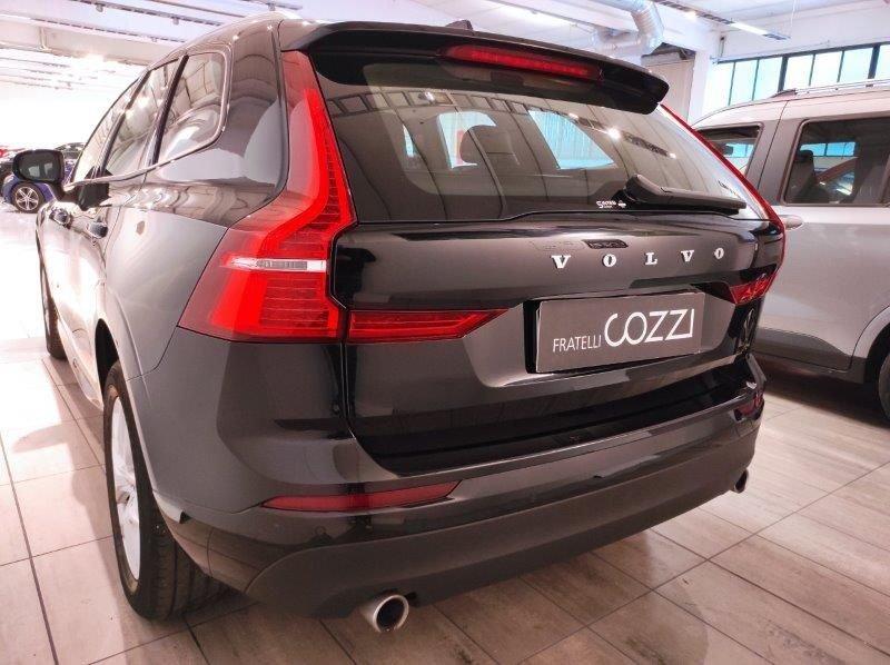 Volvo XC60 (2017-->) B4 (d) AWD Geartronic Momentum