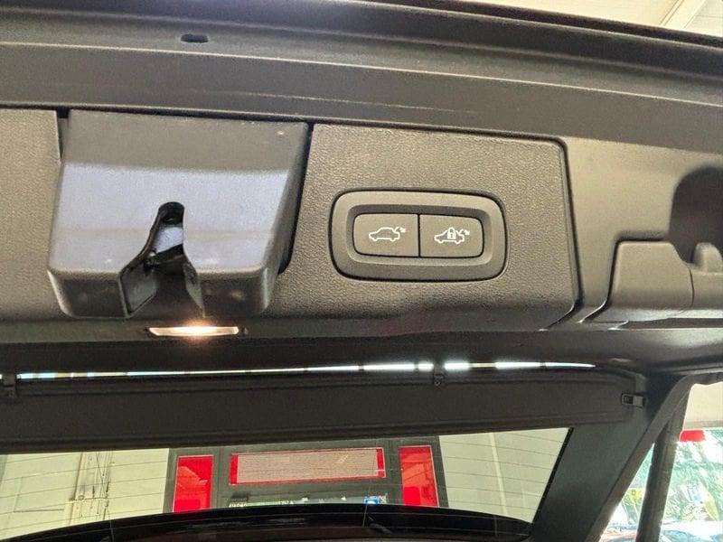 Volvo XC60 XC60 T6 Recharge Plug-in Hybrid AWD aut. Ultimate Bright