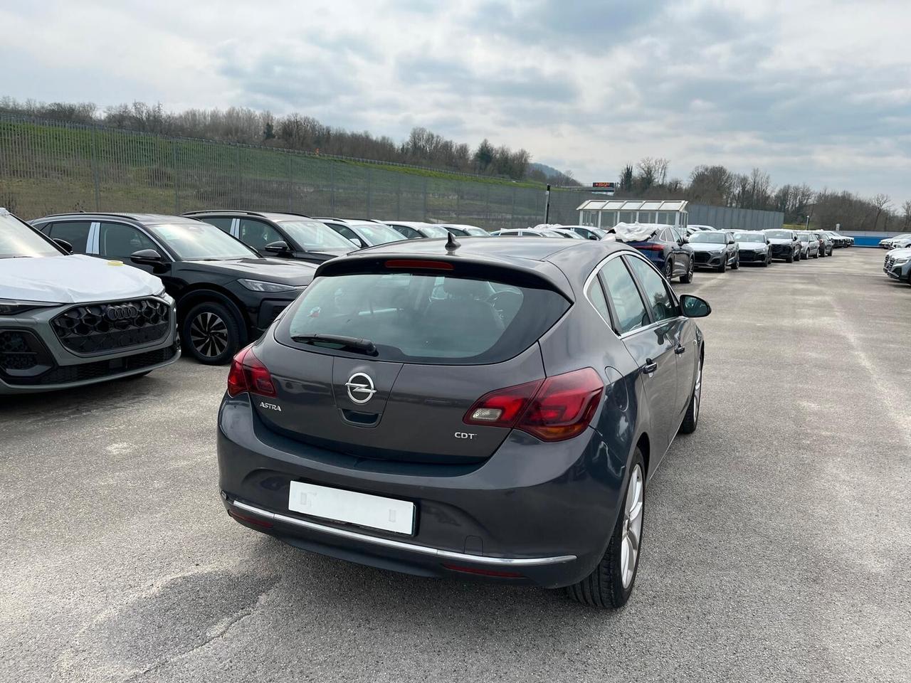 Opel Astra 1.7 CDTI 110CV 5 porte