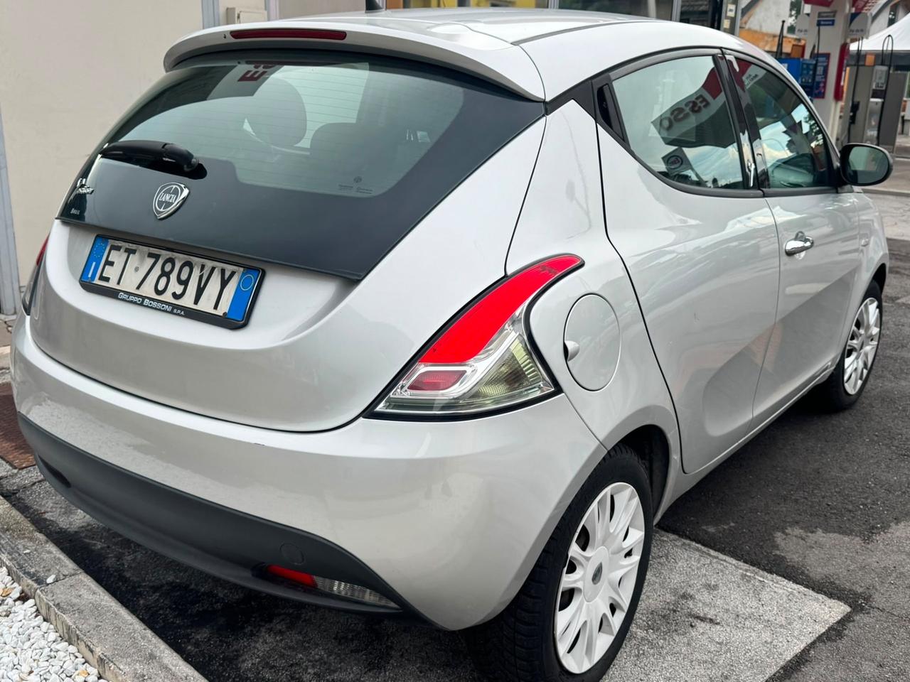 Lancia Ypsilon 1.2 69 CV 5 porte GPL Ecochic Elefantino NEOPATENTATI