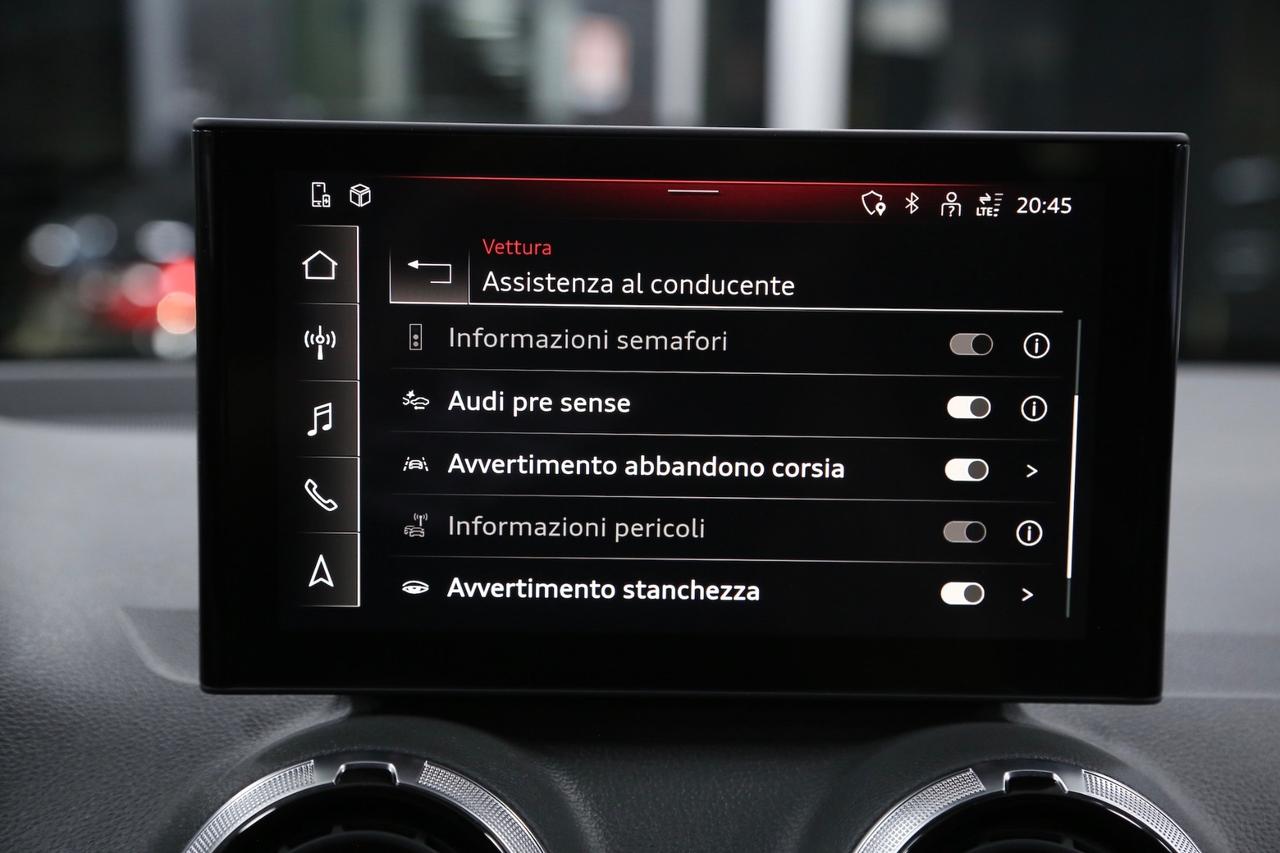 Audi Q2 30 TDI S line