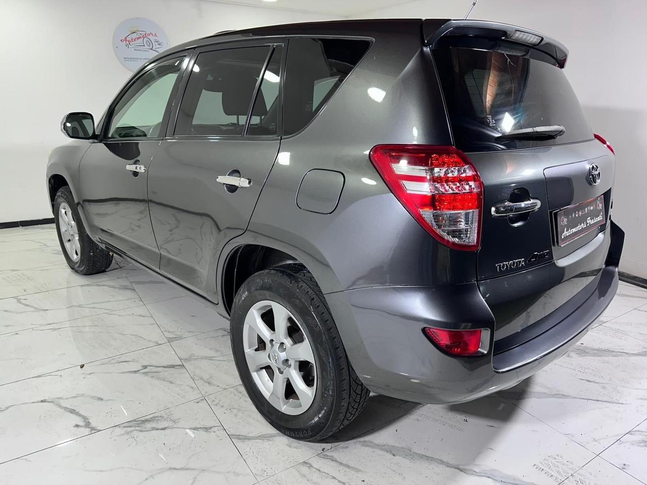Toyota RAV 4 RAV4 2.2 D-2 WD 150 CV