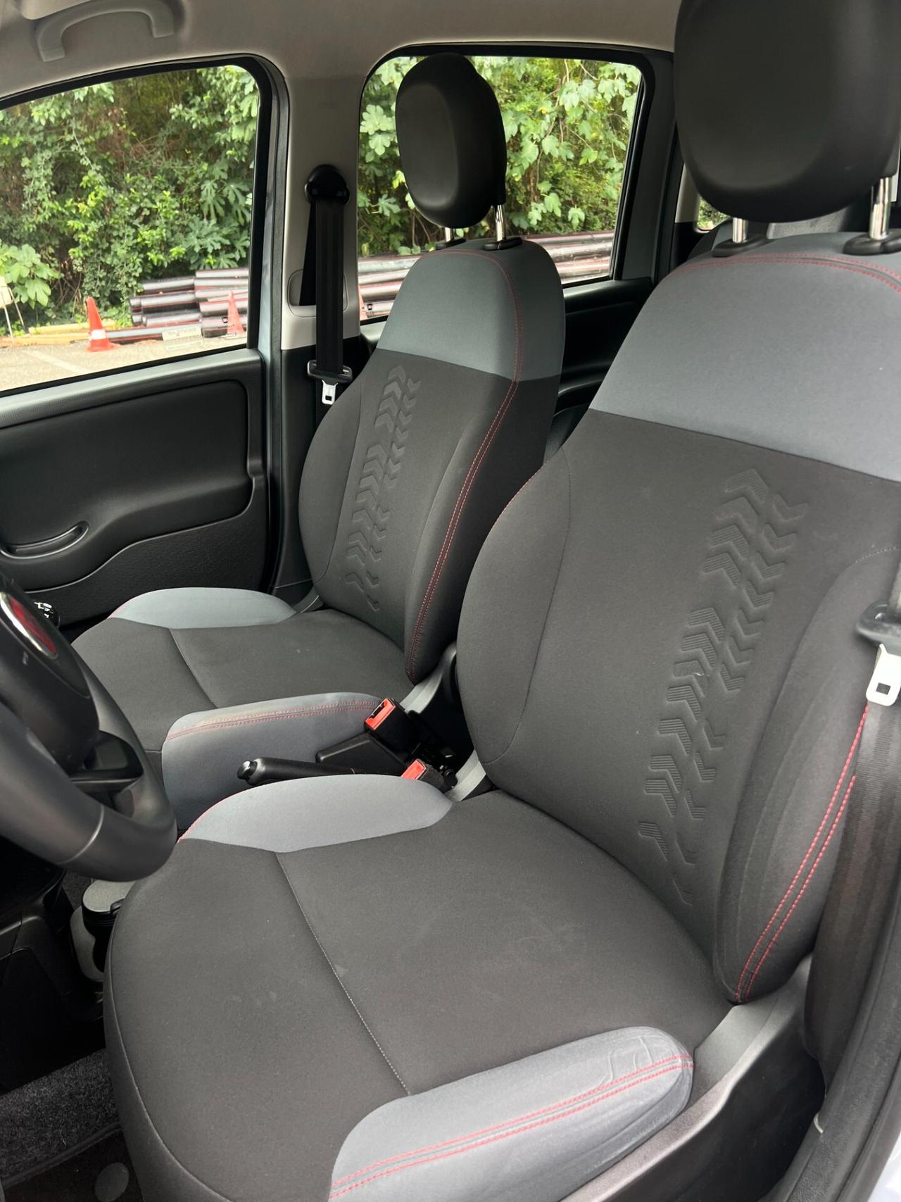 ADATTA PER NEOPATENTATI Fiat Panda 1.2 Lounge
