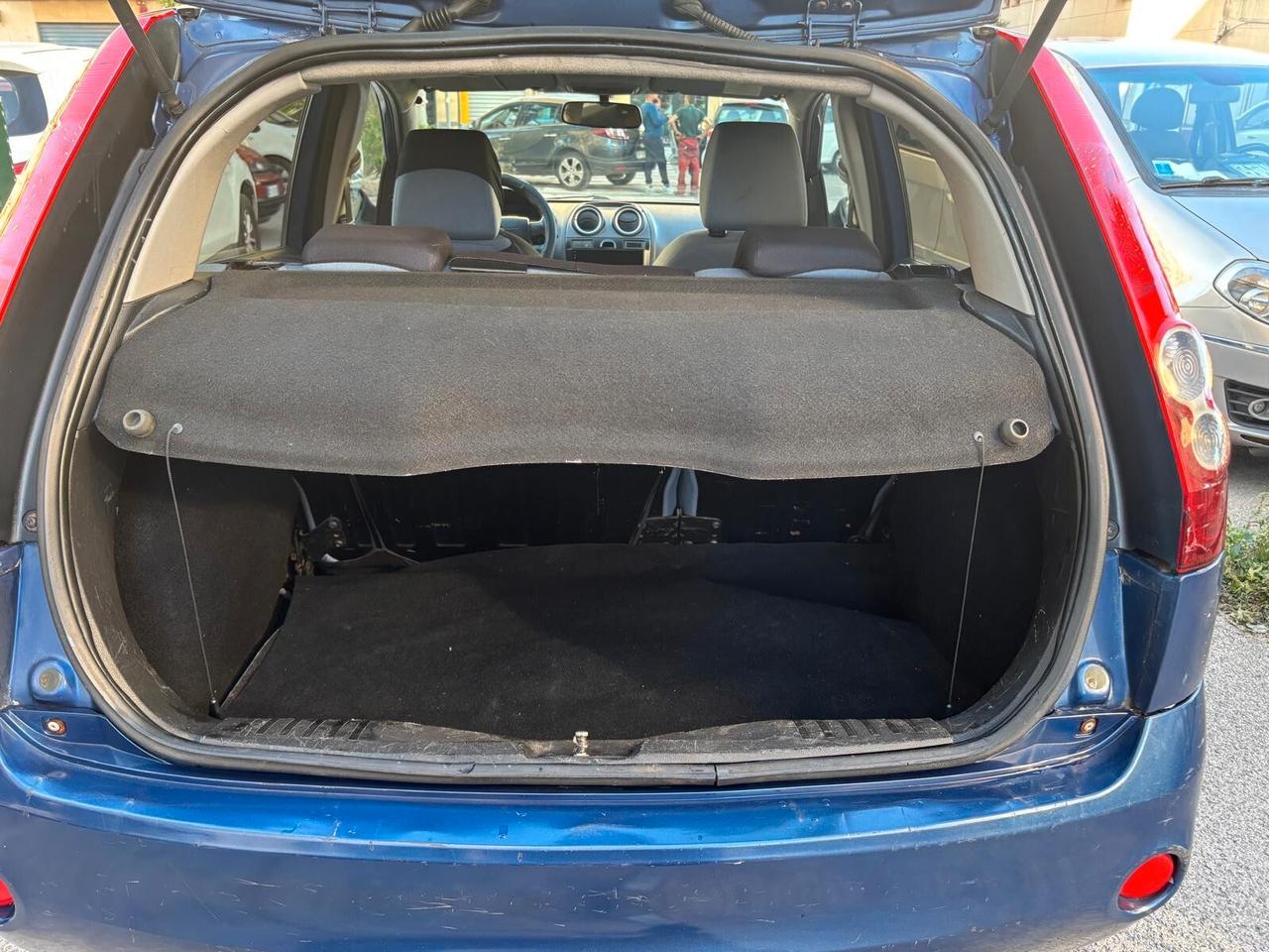 Ford Fiesta 1.4 TDCi 5p. Ghia