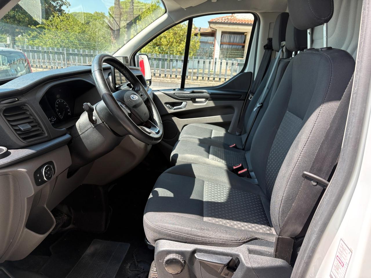 Ford Tourneo Custom 320 2.0 TDCi 130CV aut. PL Titanium