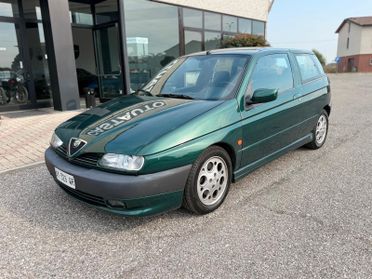 Alfa Romeo 145 2.0i 16V Twin Spark Quadrifoglio