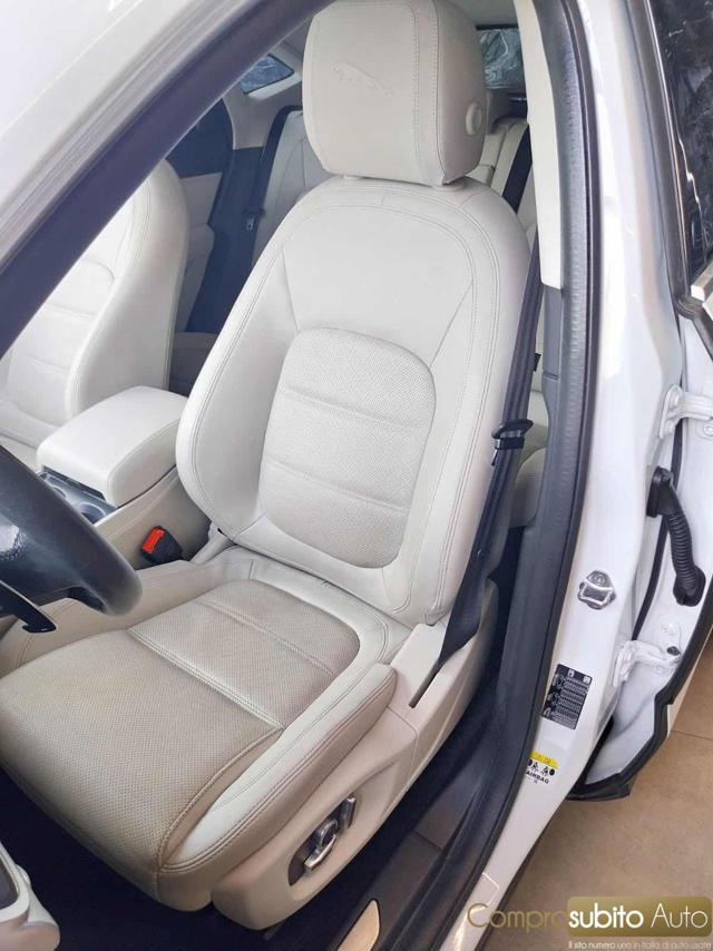 JAGUAR E-Pace 2.0D I4 163 CV SE