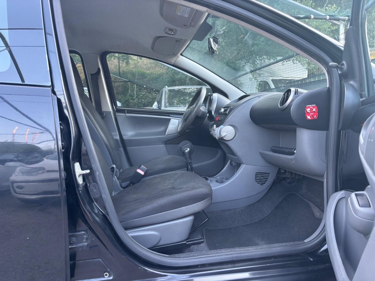 Toyota Aygo 1.0 5 porte Sol OK NEOPATENTATI