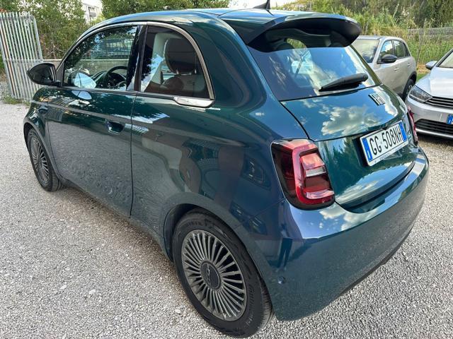 FIAT 500e 3+1 42 kWh Icon +