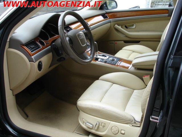 AUDI A8 3.0 V6 TDI quattro tiptronic