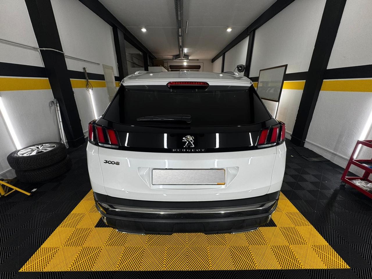 Peugeot 3008 BlueHDi 120 S&S Allure