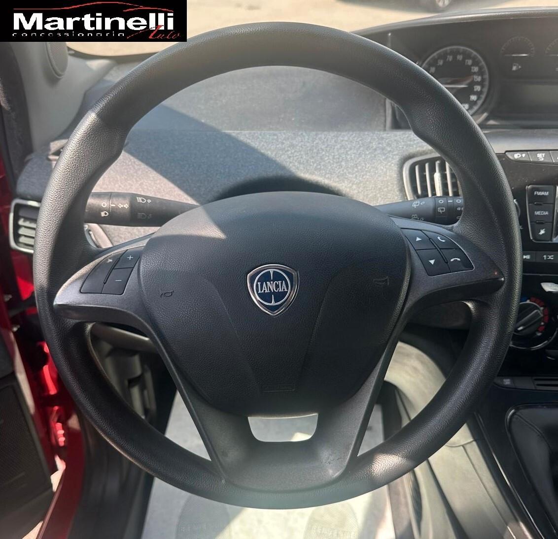 Lancia Ypsilon 1.2 69 CV 5 porte GPL Ecochic Elefantino Blu