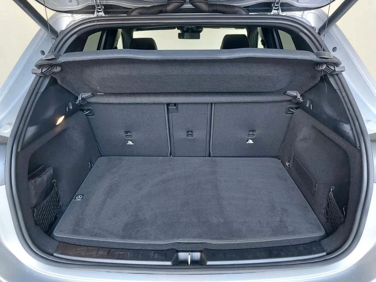 Mercedes-benz GLA 200 d Automatic AMG Line Premium PANORAMA