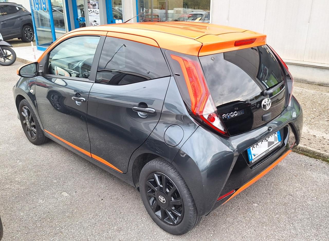 Toyota Aygo 1.0 Xplay SOLO 22MILA KM