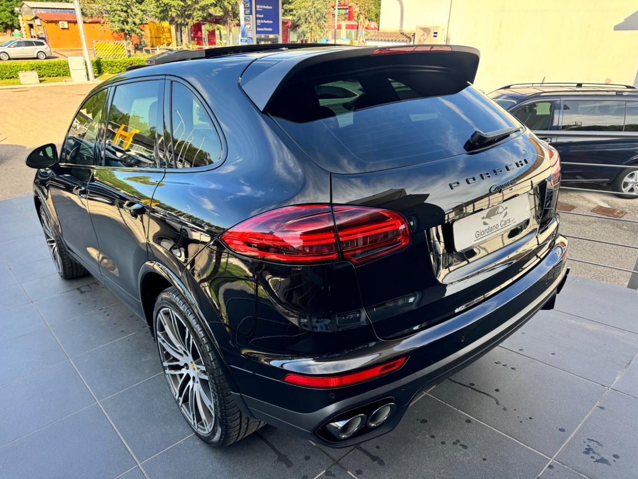 Porsche Cayenne 3.0 Diesel Platinum Edition open edition Porsche approved