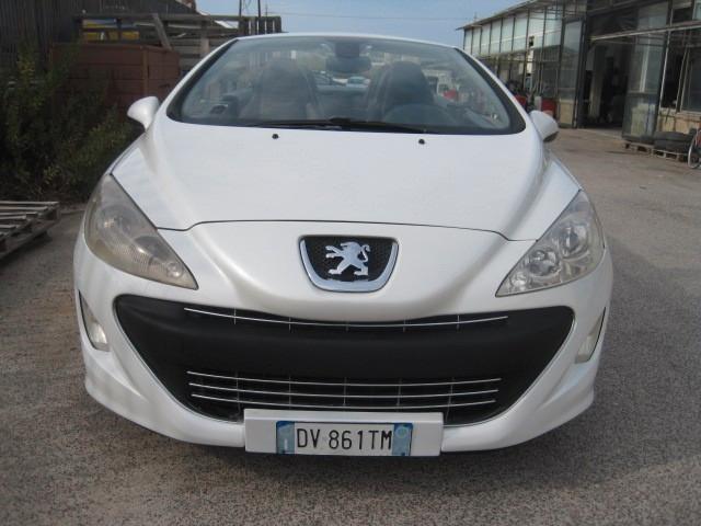 Peugeot 308 2.0 HDi 136CV CC aut. Féline