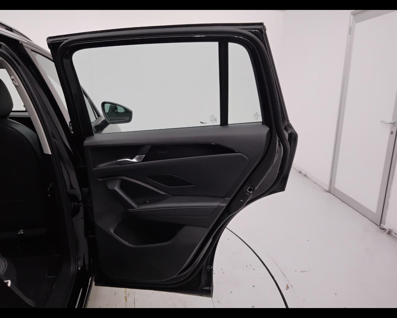 VOLKSWAGEN Tiguan III 2024 - Tiguan 2.0 tdi Life 150cv dsg