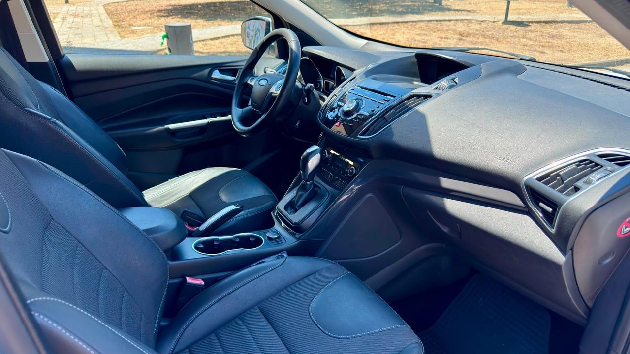 Ford Kuga 2.0 TDCI 140 CV 4WD Powershift Business