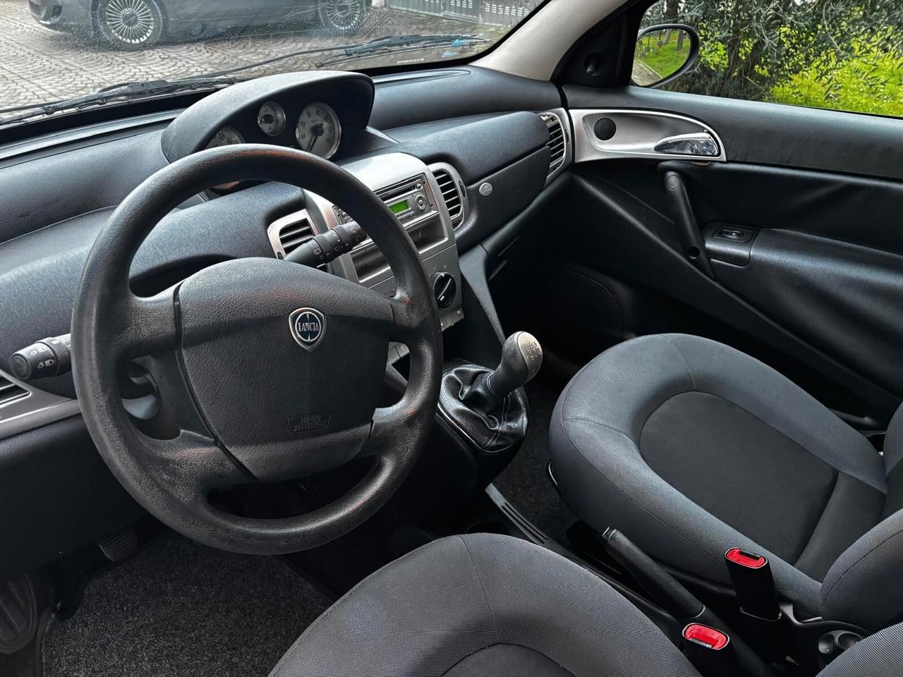 Lancia Ypsilon 1.3 MJT 75 CV Platino IDONEA PER NEOPATENTATI PERMUTABILE