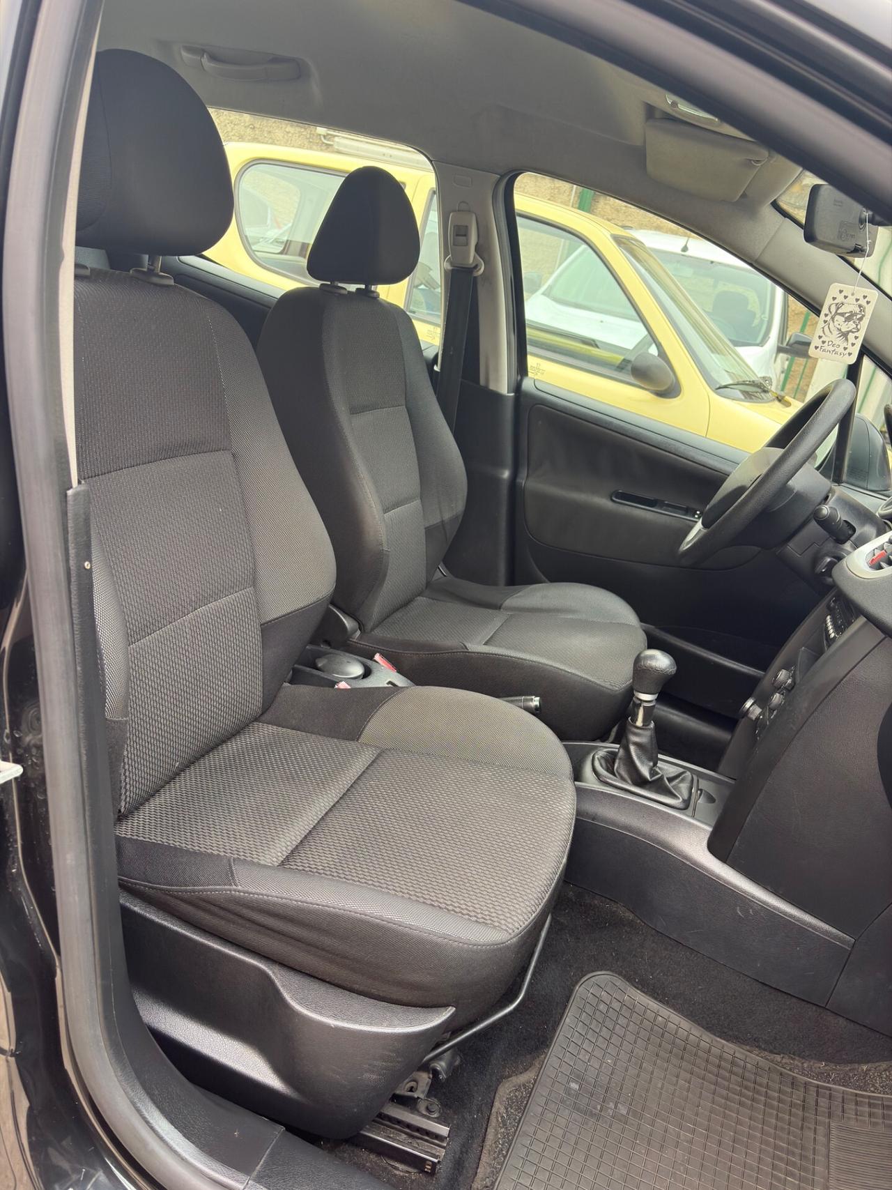 Peugeot 207 1.4 GPL 75CV SW 156000km