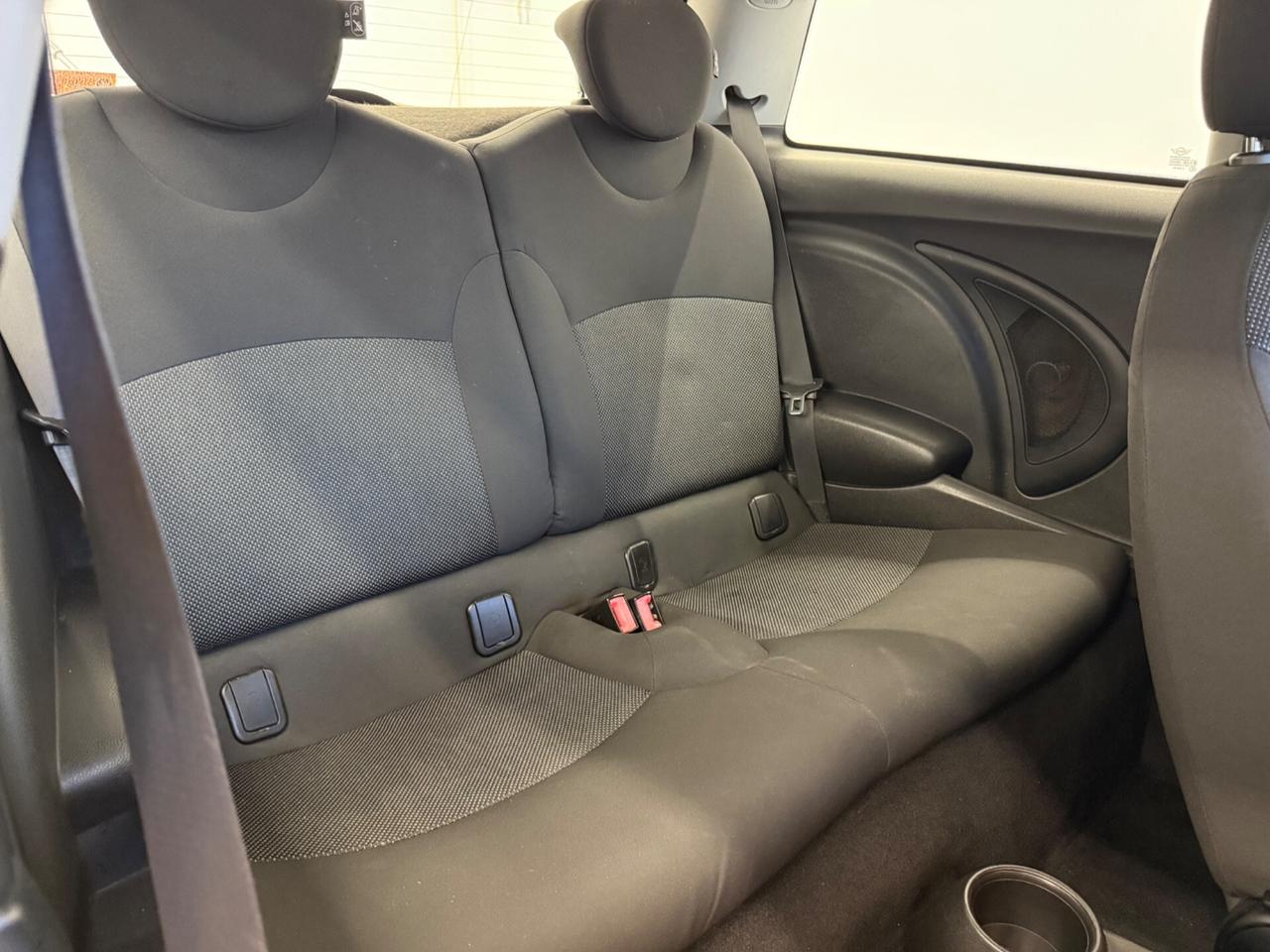 Mini 1.4 16V One ok neopatentati