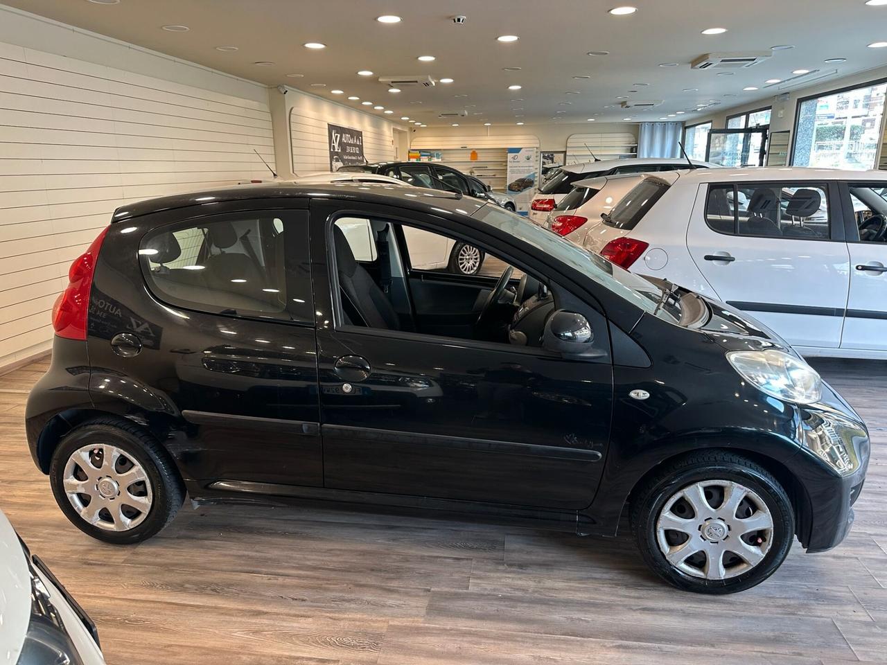 Peugeot 107 1.0 68CV 5p. Plaisir