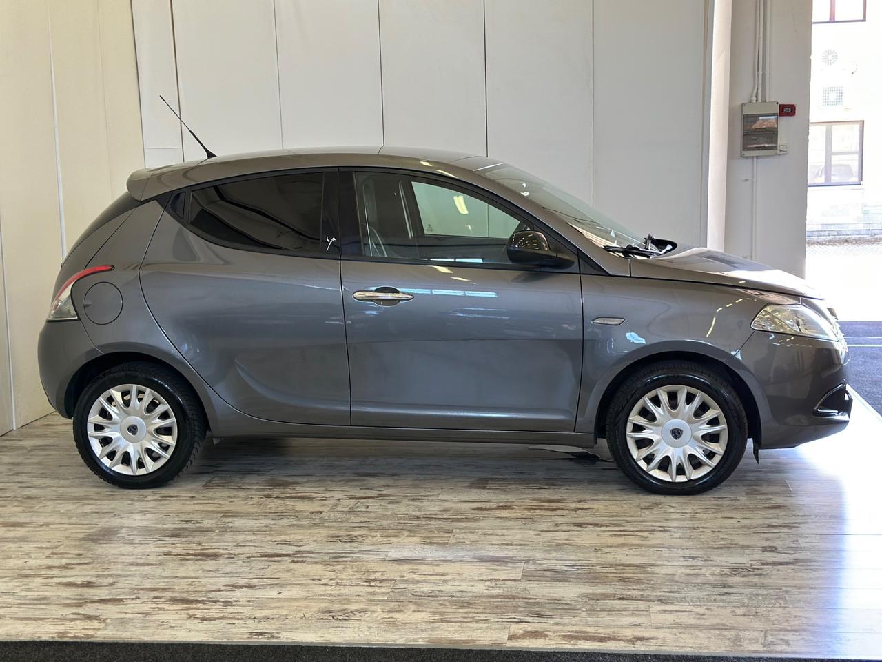 Lancia Ypsilon 1.2 Benzina 5 porte S&S Platinum Ok Neopatentati