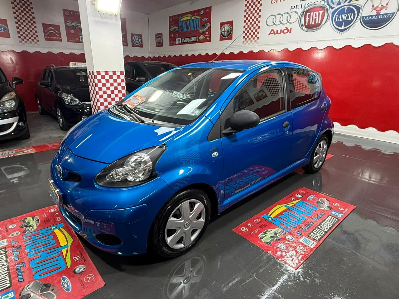 Toyota Aygo 1.0 68cv 5 porte - 2011