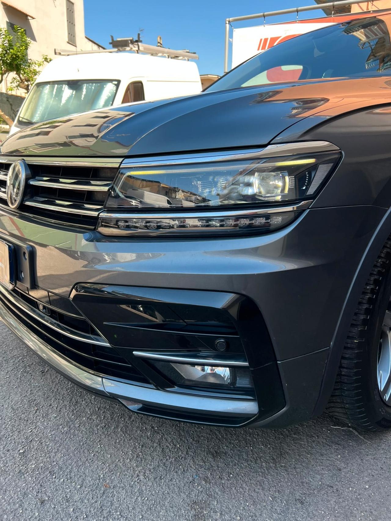 Volkswagen Tiguan 2.0 BiTDI SCR DSG 4MOTION Advanced R-Line BMT