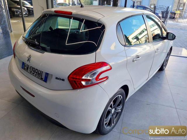 PEUGEOT 208 1.4 8V HDi 68CV 5p. Allure