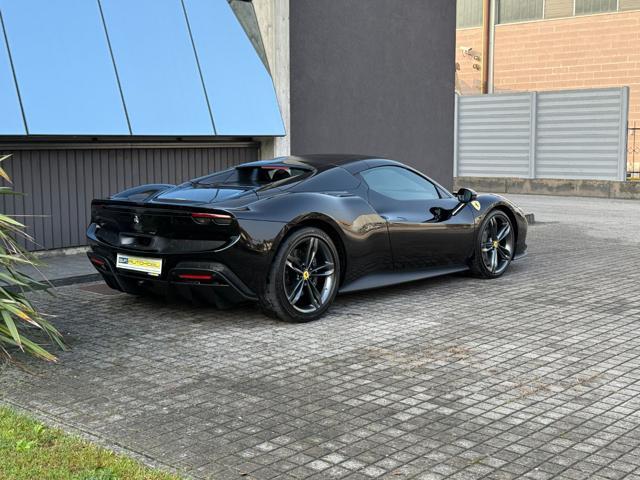 FERRARI 296 GTS * LIFT * PPF * DISPLAY * LED * CARPLAY * HUD *