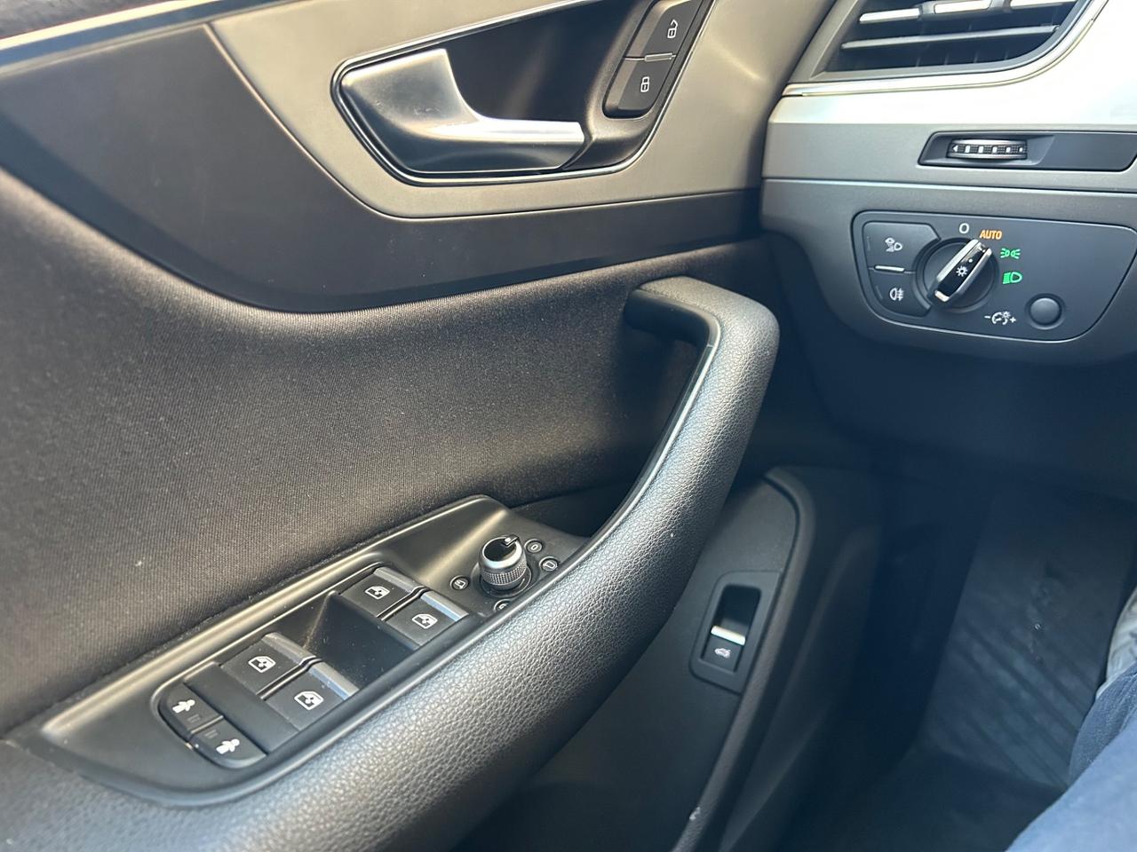 Audi Q7 3.0 TDI 218cv Ultra Business Plus QUATTRO Tiptronic E6!!!