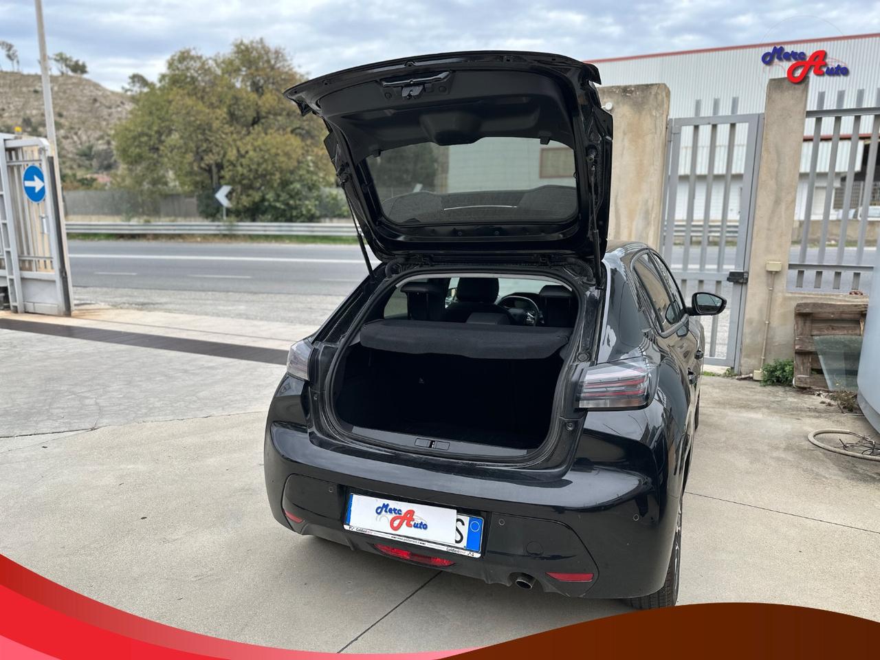 PEUGEOT 208 Hybrid 110 e-DCS6 Allure