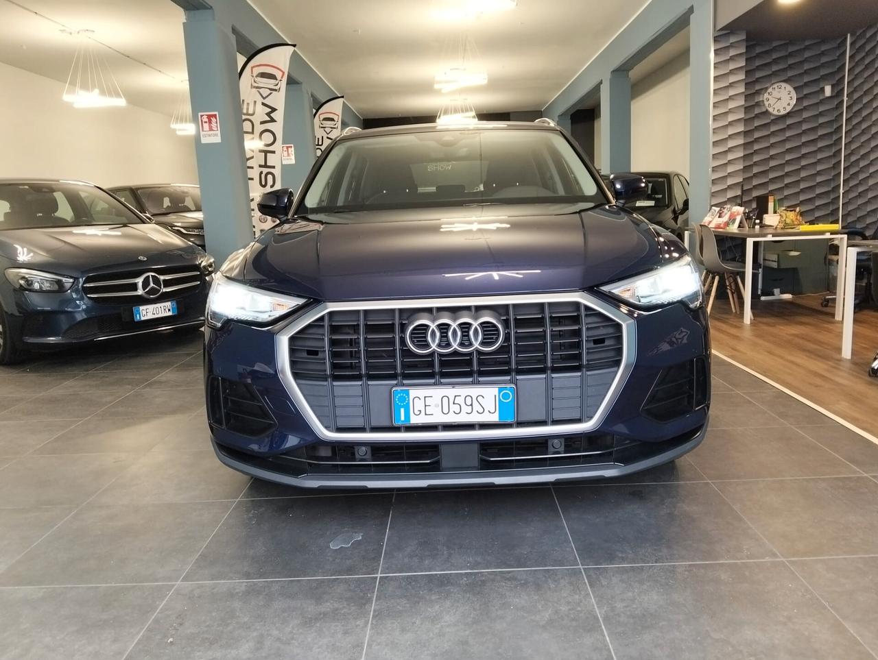 Audi Q3 35 TDI S tronic Business