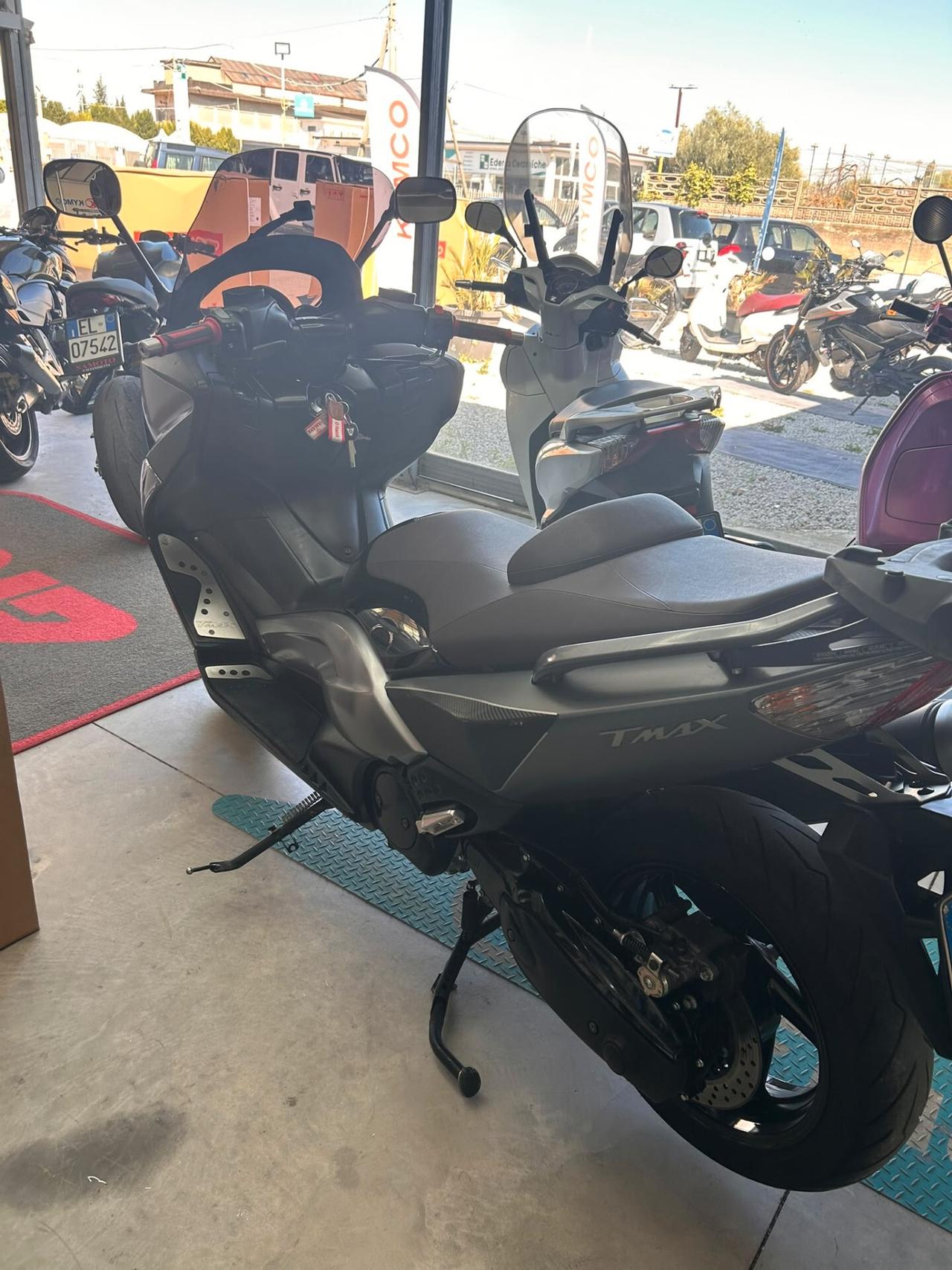 Yamaha T Max 500
