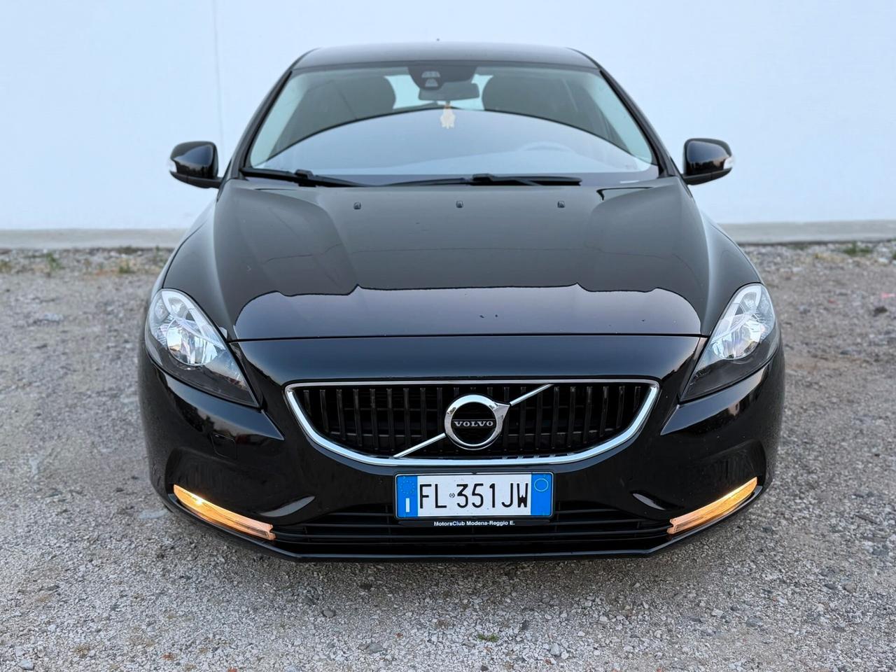 VOLVO V40 2.0 DIESEL D2 EURO6B
