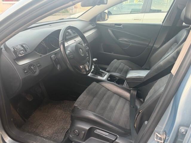 Volkswagen Passat 2.0 TDI DPF 4mot. Var. Highline cv 170 ann.10.2009