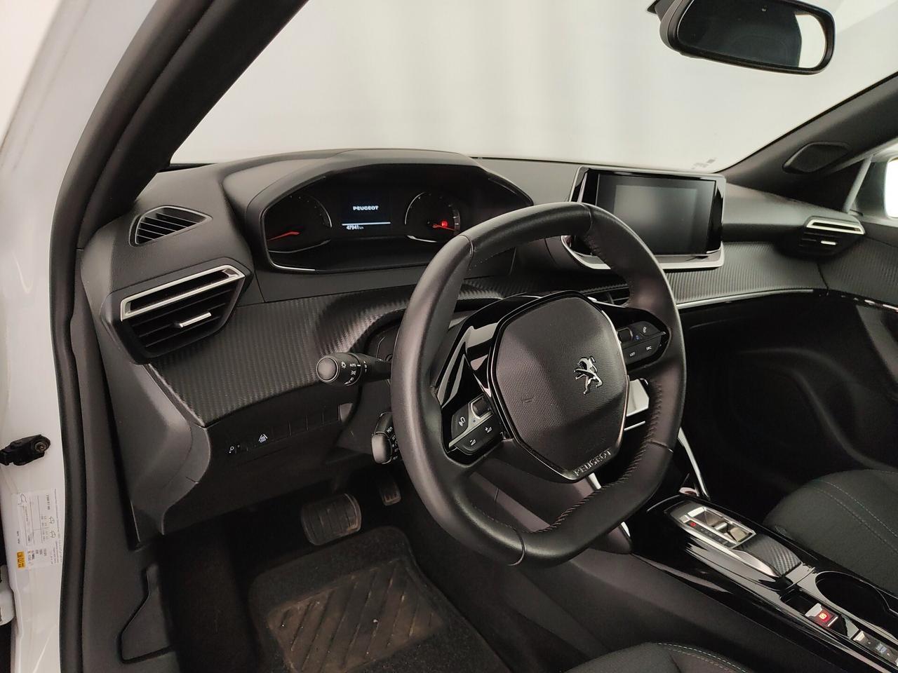 Peugeot 2008 BlueHDi 130 S&S EAT8 Allure