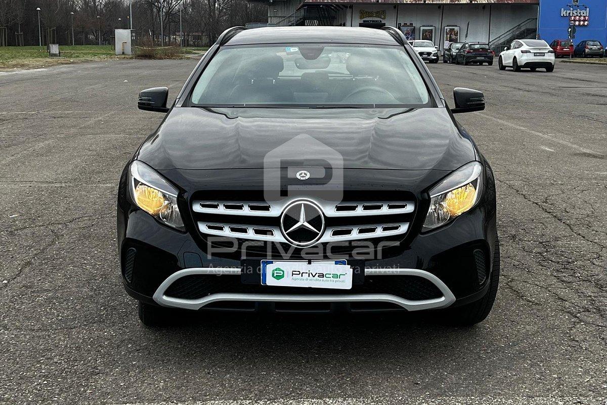 MERCEDES GLA 180 Executive