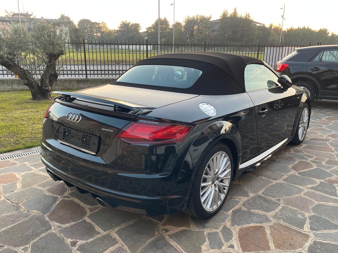 Audi TT Roadster 45 TFSI quattro S-tronic S-Line