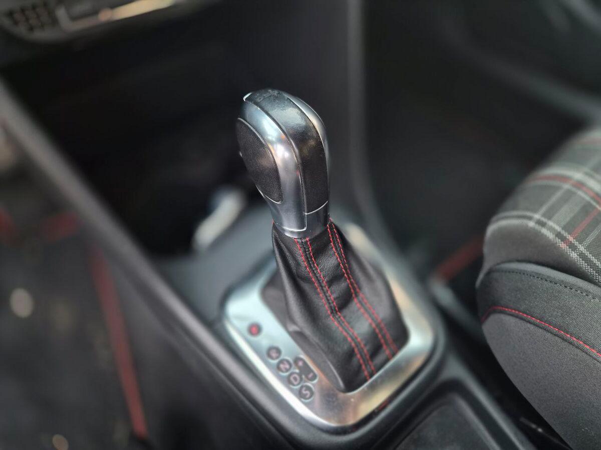 Volkswagen Polo 1.4 tsi Gti 180cv 5p dsg