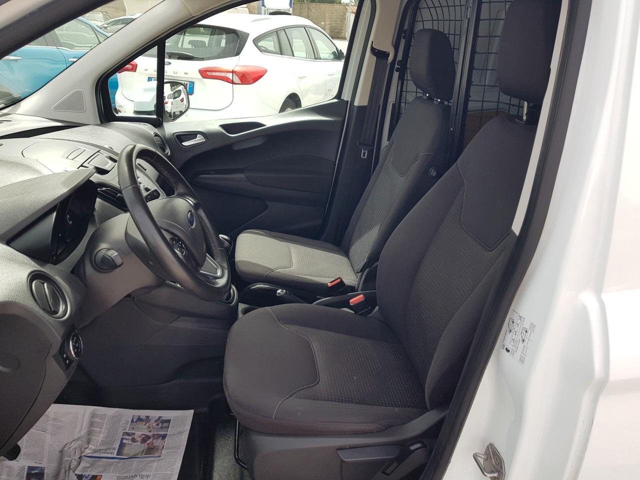 Ford Transit Courier 1.5 TDCi 75CV Van Entry