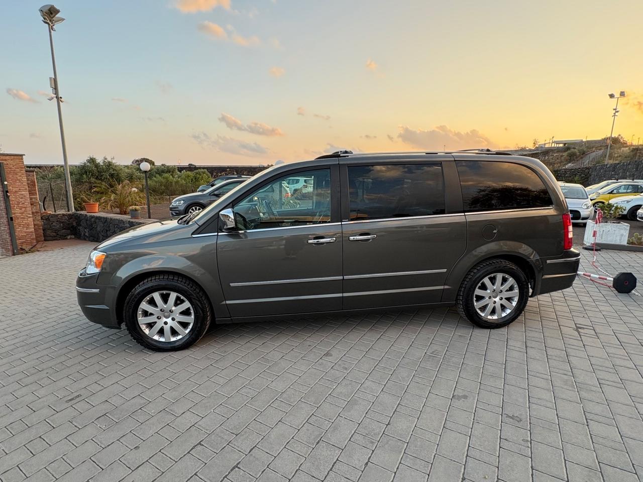 Chrysler Voyager Grand 2.8 CRD DPF Limited