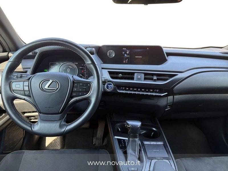 Lexus UX Hybrid Premium 2WD