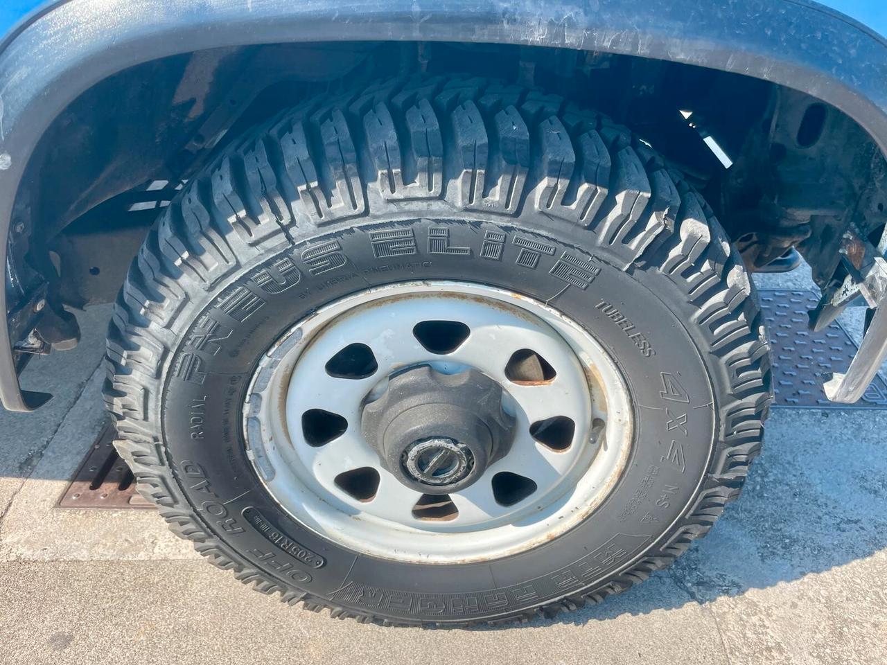 NISSAN KING CAB 2.5 - PICK UP 4 X 4