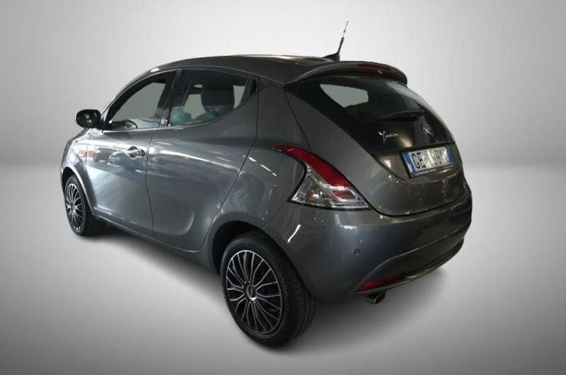 Lancia Ypsilon III 2021 1.0 firefly hybrid Gold s&s 70cv