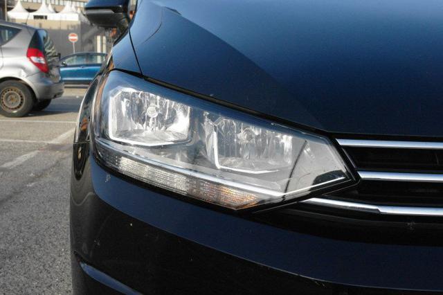 VOLKSWAGEN Touran 2.0 TDI 115 CV DSG Business BlueMotion Technology
