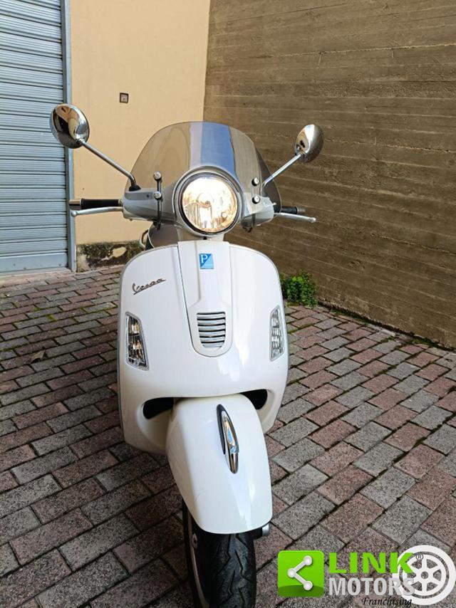 PIAGGIO Vespa 125 GTV GTS SUPER